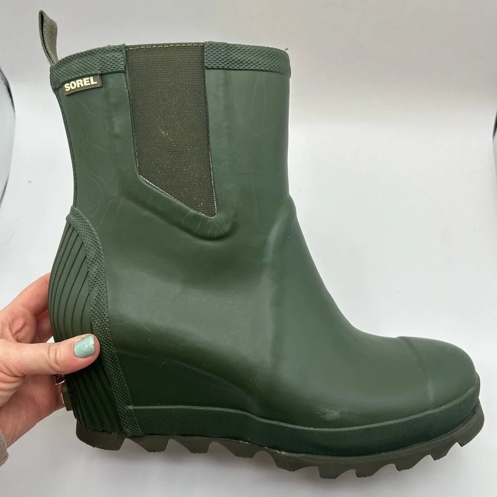 Sorel Joan Of Arctic Rain Wedge Rain Boots Chelsea Waterproof Green Rubber 11 - Picture 1 of 15